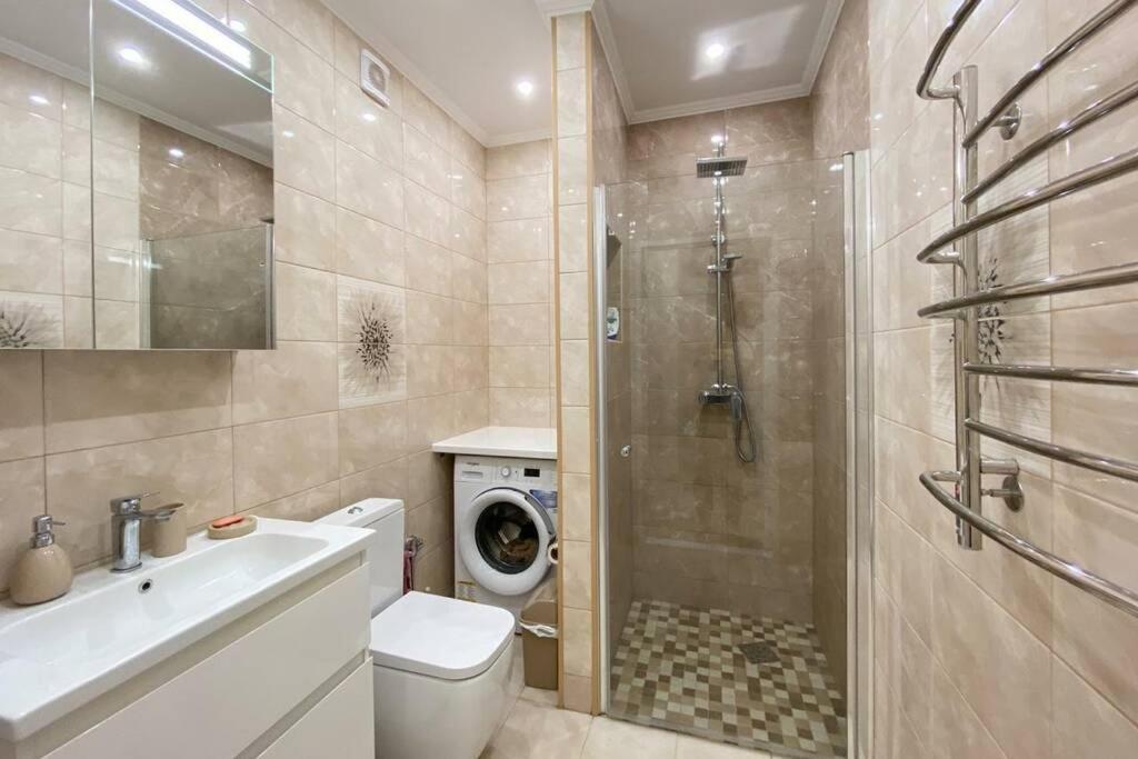 Comfortable Luxury Apartment With 3 Rooms. Center Heart Of Kiev Exterior photo